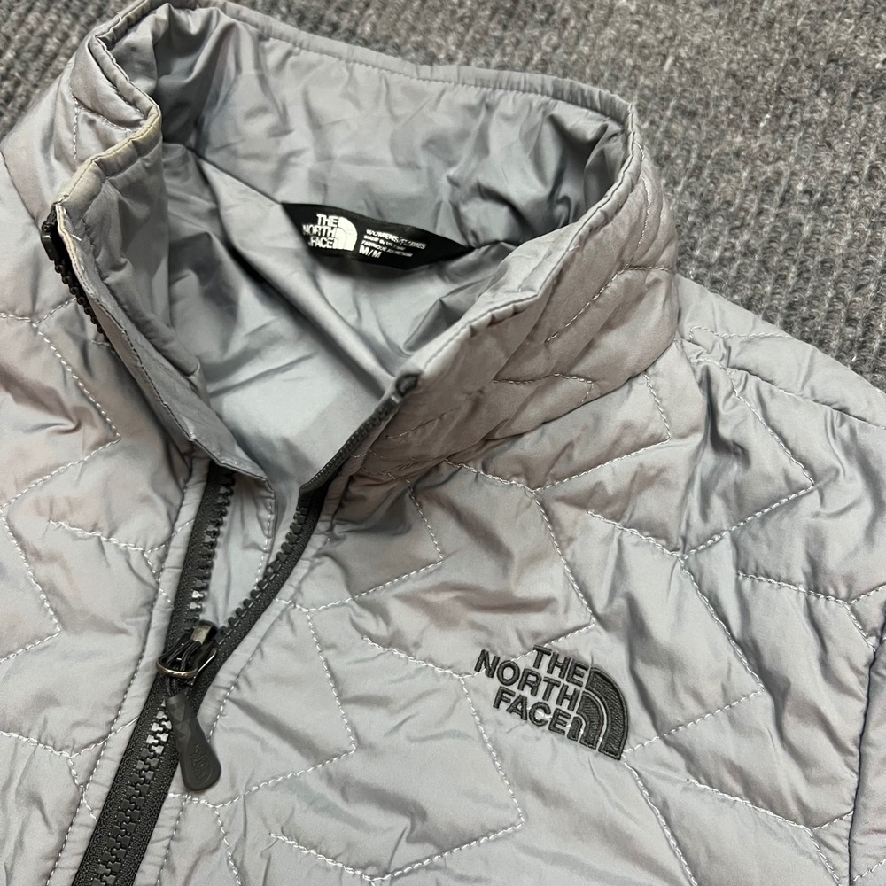 The North Face Tamburello Full Zip Quilted Jacket Gray NF0A3KEN Womens Medium